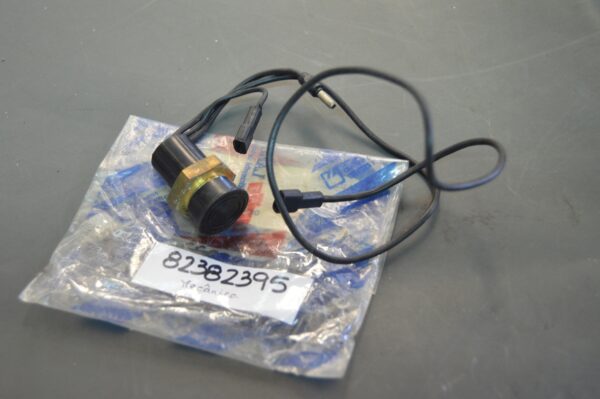 Ref; 82382395 Interruptor do Ventilador do Radiador - Lancia Beta, Beta HPE, Delta G - NOVO