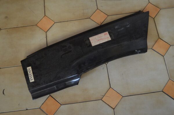 Ref; 7543547 Guarda Lamas Dianteiro Esquerdo - Fiat Panda NOVO