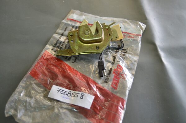 Ref:7568558 Fechadura Traseira Direita - Fiat Ritmo, Regata NOVO