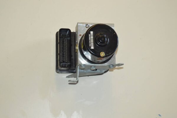 REF: 100206-02504 Módulo ABS  BMW Serie 3 - Imagen 2