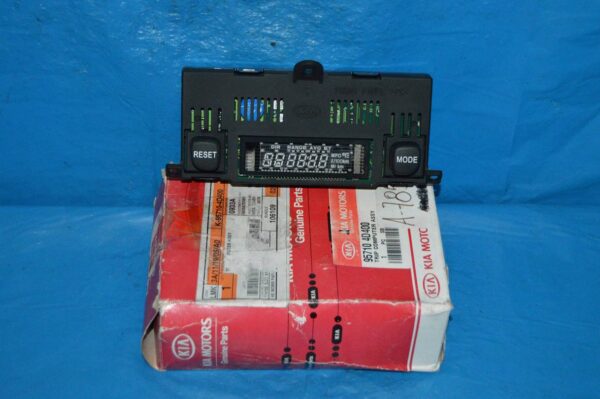 REF: 957104D400 Computador de abordo Kia Carnival (06-14) NOVO