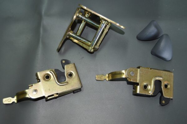 Ref: 46990102 Kit de fechamento do banco traseiro - Fiat Brava, Bravo NOVO - Imagen 2
