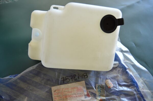 Ref: 7578148 Deposito Limpa Vidros - Fiat Panda (86-91) NOVO