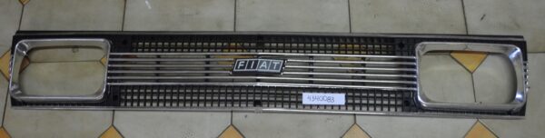 Ref: 4340083 Grelha Dianteira do Para-choques - Fiat 131 NOVO