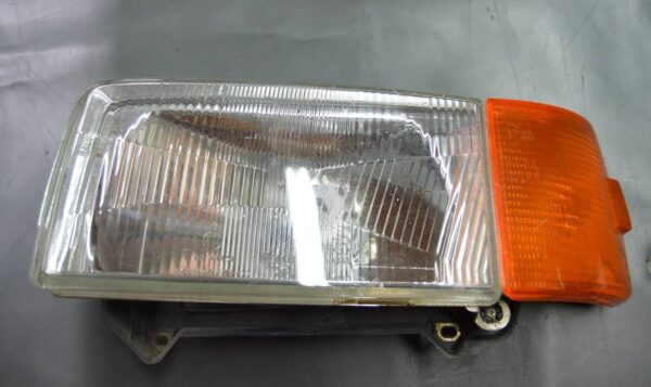 Ref: 302-136 369-00 Ótica Esquerda Com Pisca - Volkswagen T4  USADO