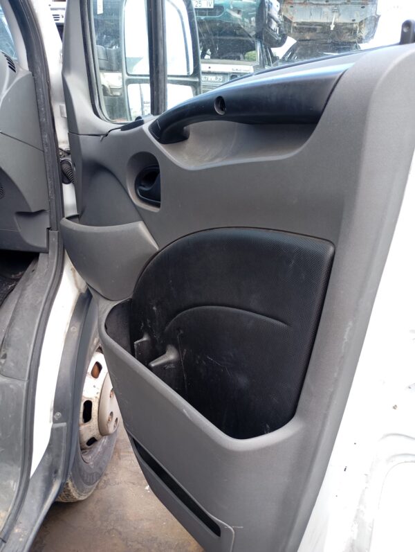 Iveco Daily IS35CC2AA USADO - Imagen 4
